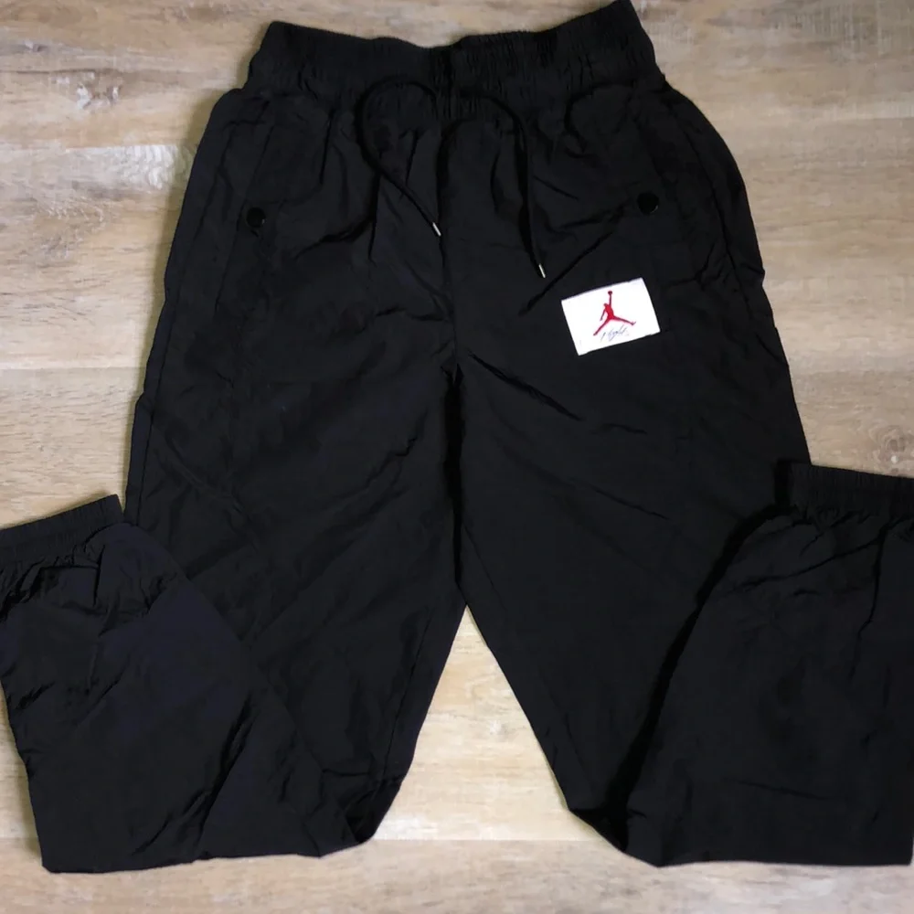 Jordan Woven Pants - Picture 5 of 17